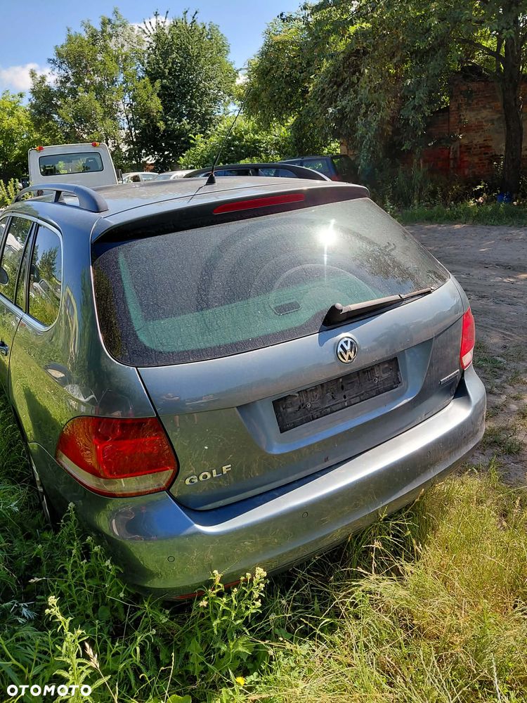 Części VOLKSWAGEN GOLF V kombi 1.9TDI 105KM 2008r. KLAPA TYŁ LA6R - 1