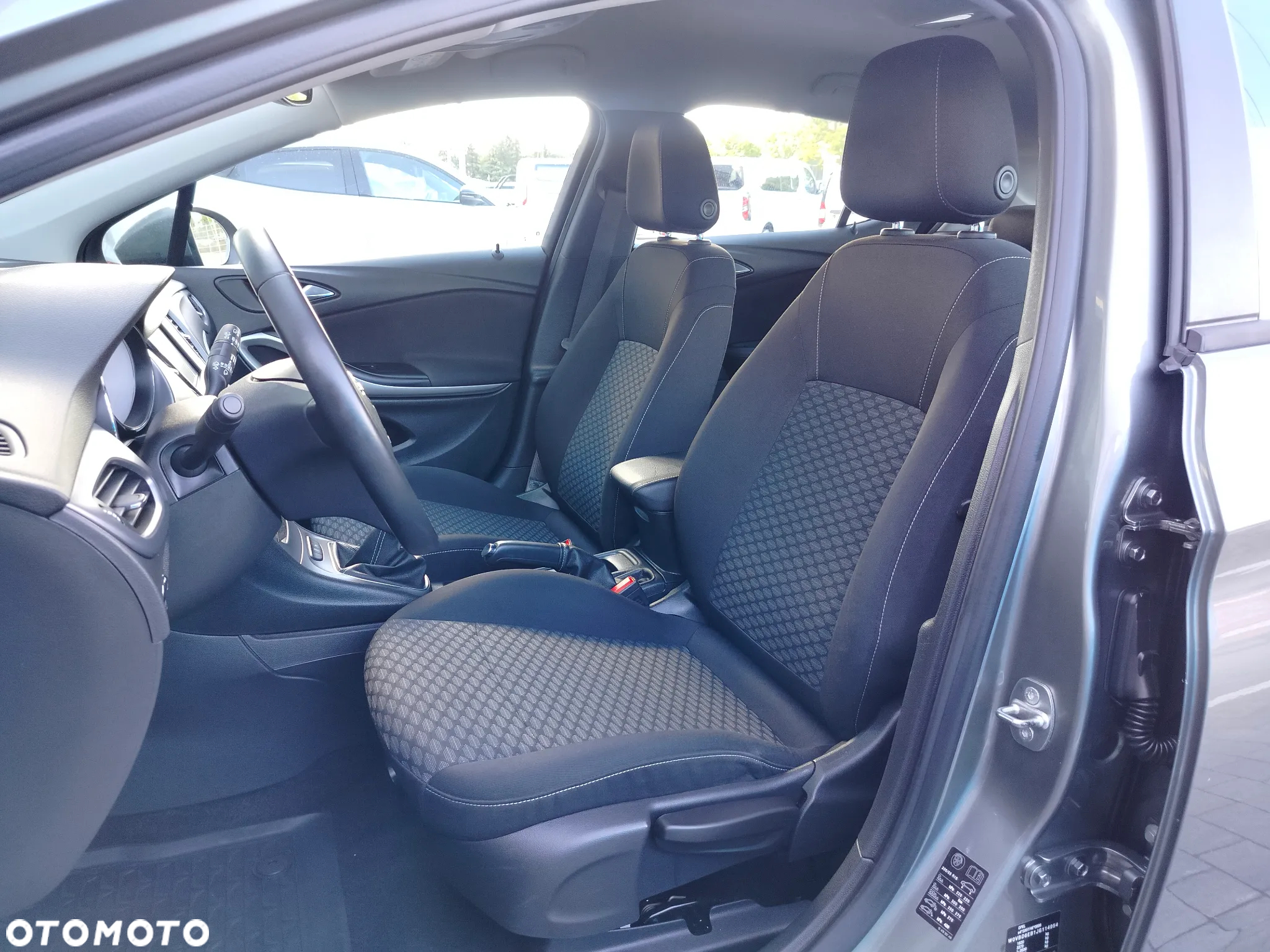 Opel Astra V 1.4 T Enjoy S&S - 11