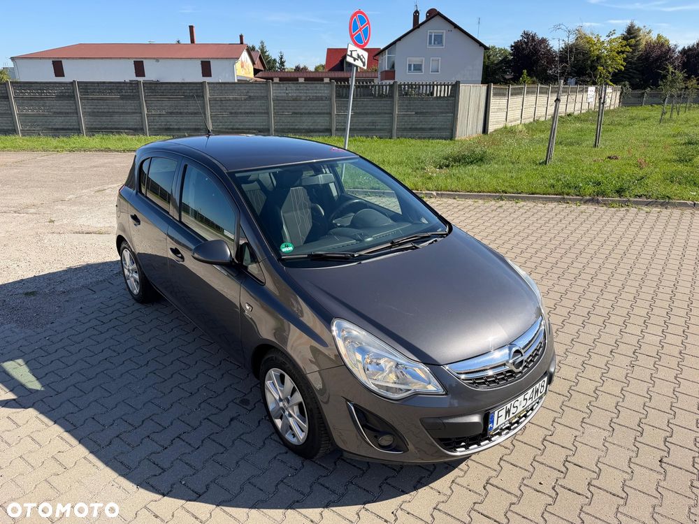 Opel Corsa 1.4 16V 150 Jahre - 21