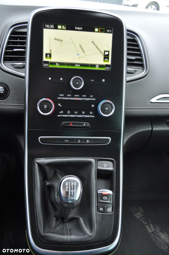 Renault Grand Scenic - 27