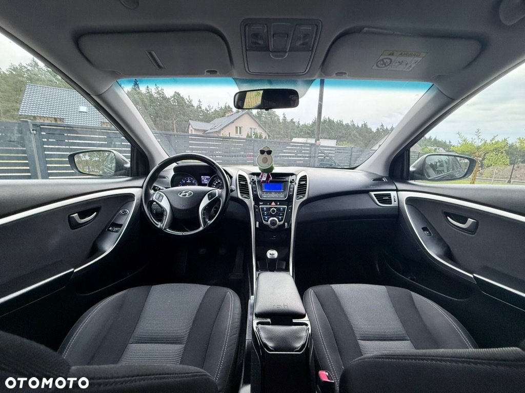 Hyundai i30 1.4 CRDi Comfort - 11
