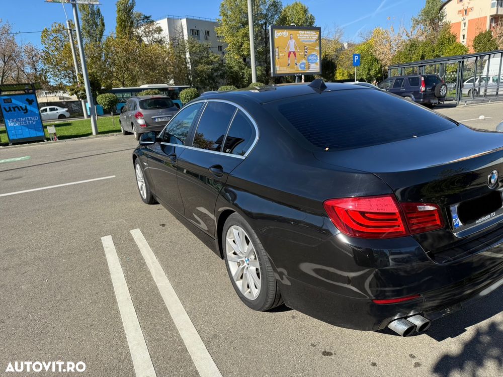 BMW Seria 5 525d xDrive - 6
