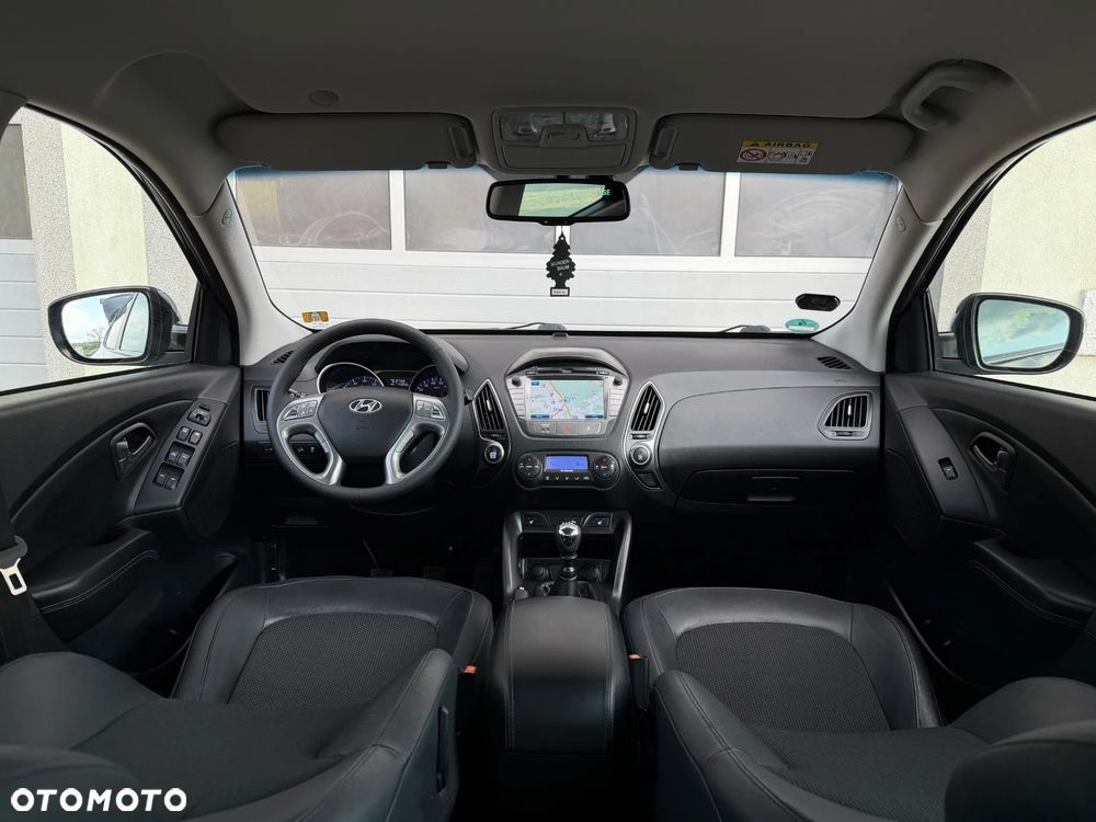 Hyundai ix35 1.6 2WD Fifa World Cup Edition - 31