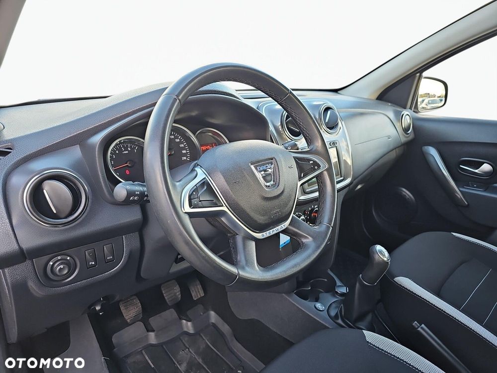 Dacia Sandero Stepway 0.9 TCe Laureate S&S - 4