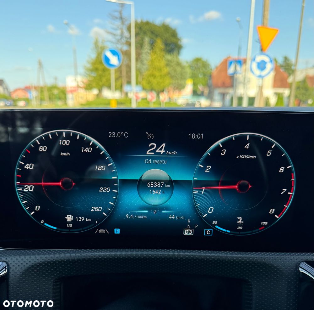 Mercedes-Benz CLA 250 AMG Line 7G-DCT - 17