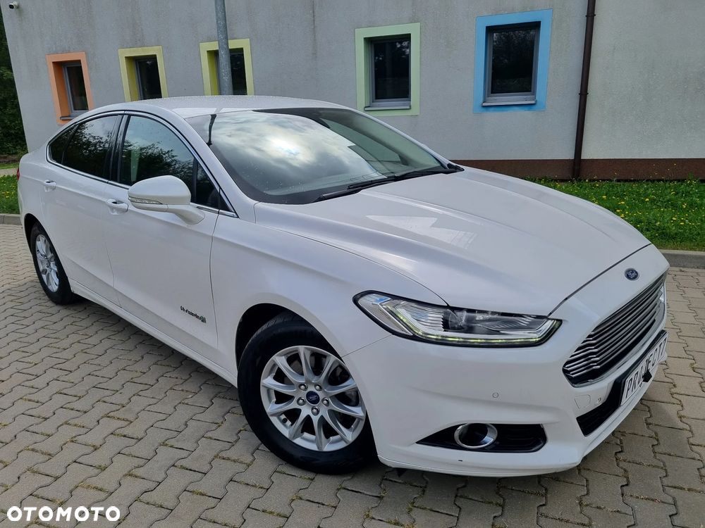 Ford Mondeo - 35