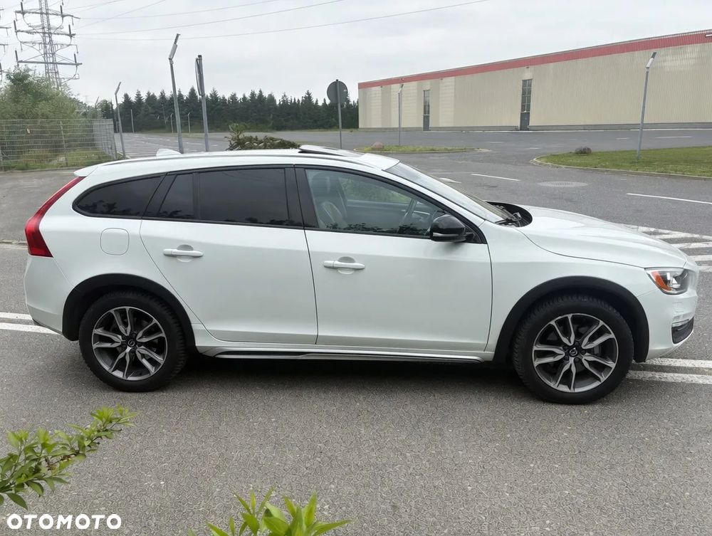 Volvo V60 Cross Country T5 AWD Geartronic Summum - 5