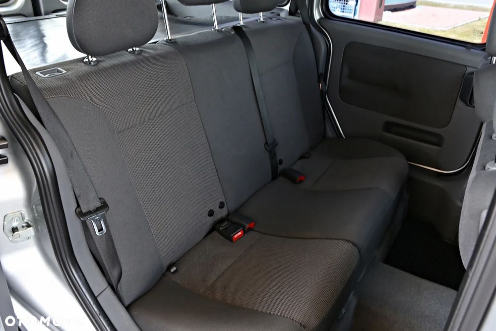 Opel Combo Tour Enjoy - 36