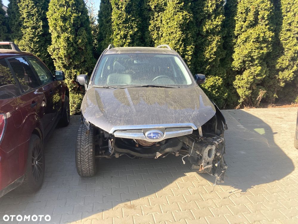 Subaru Forester 2.0XT Platinum Lineartronic EU6 - 2