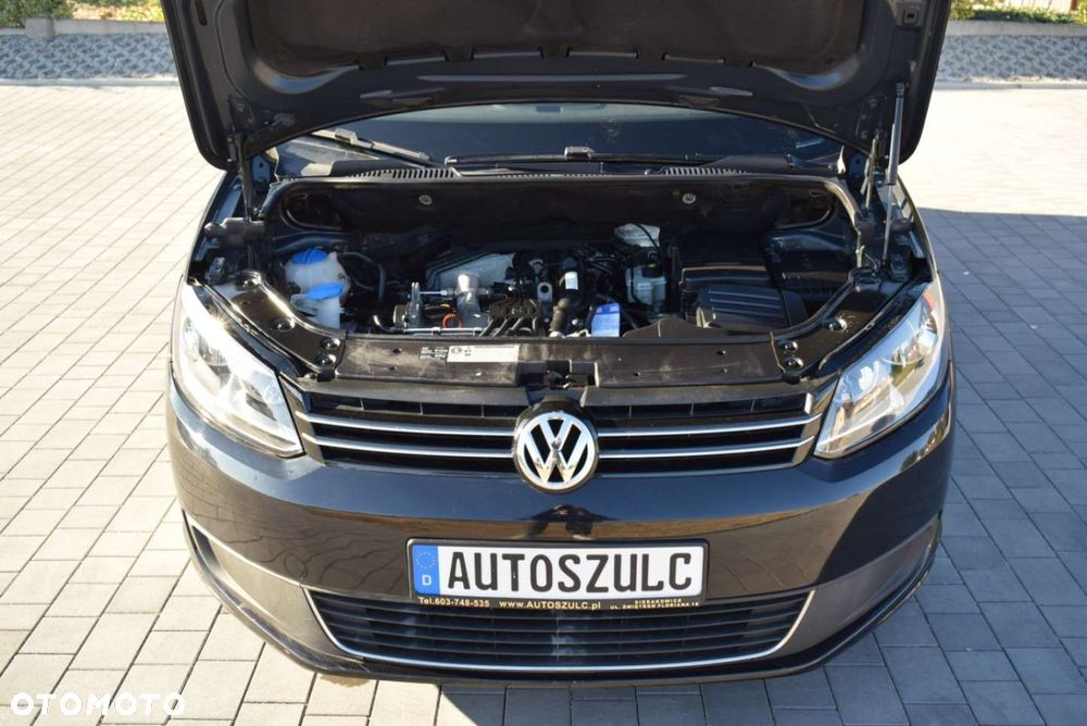 Volkswagen Touran - 14