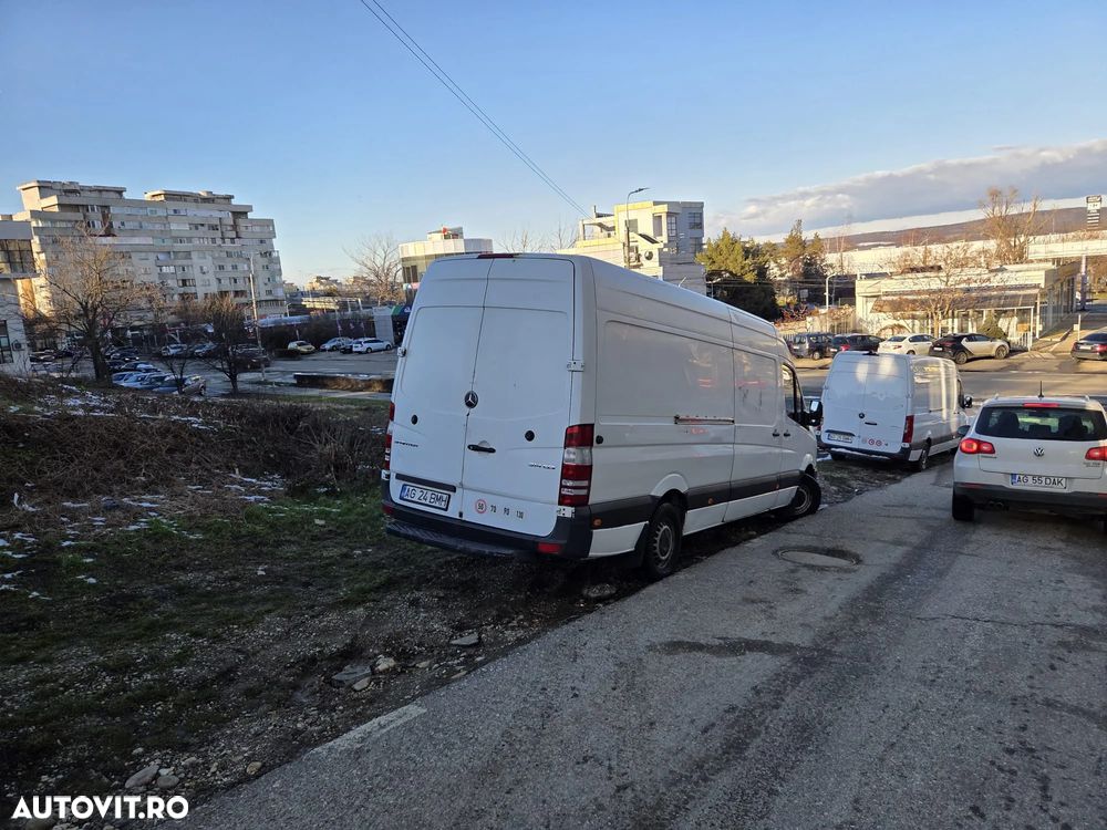 Mercedes-Benz Sprinter - 4