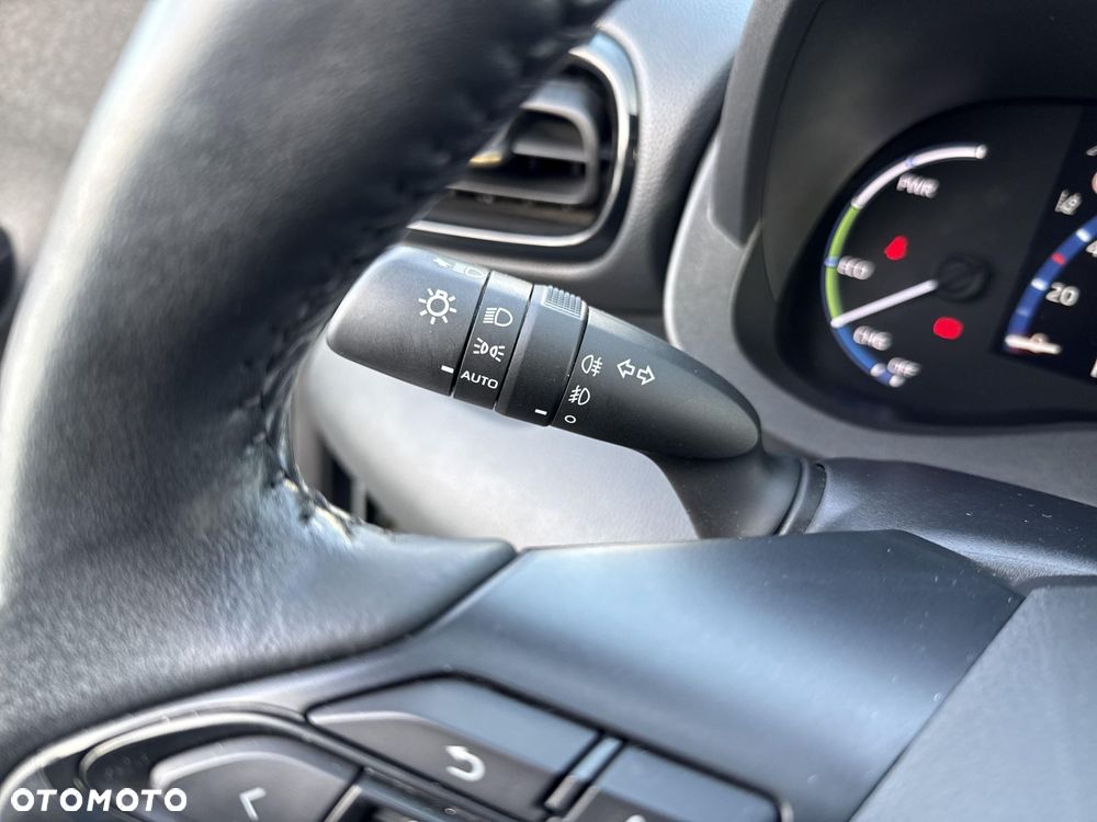 Toyota Yaris Cross Hybrid 1.5 Adventure - 24