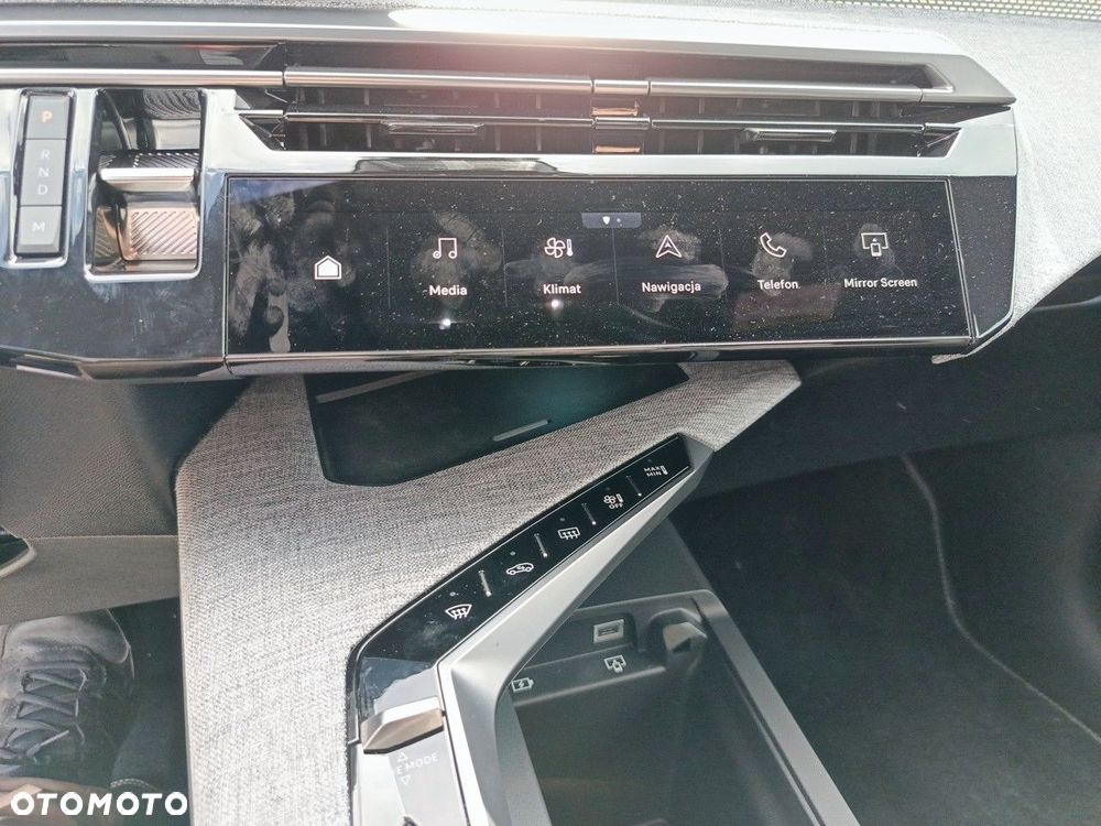 Peugeot 3008 1.2 PureTech mHEV GT S&S e-DCS6 - 17