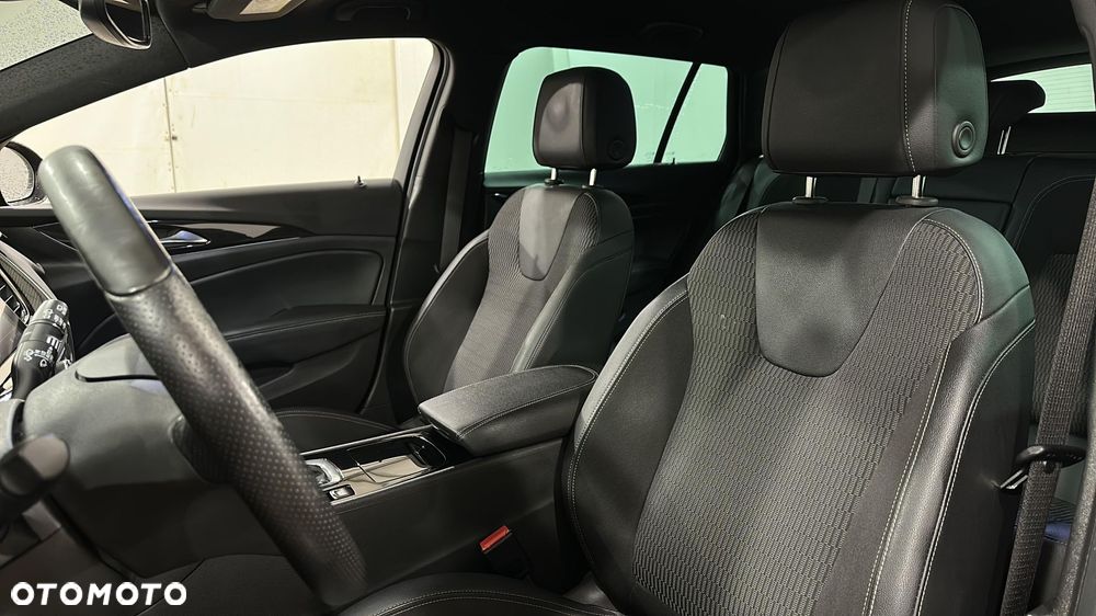 Opel Insignia 1.5 T GPF Elite S&S - 17