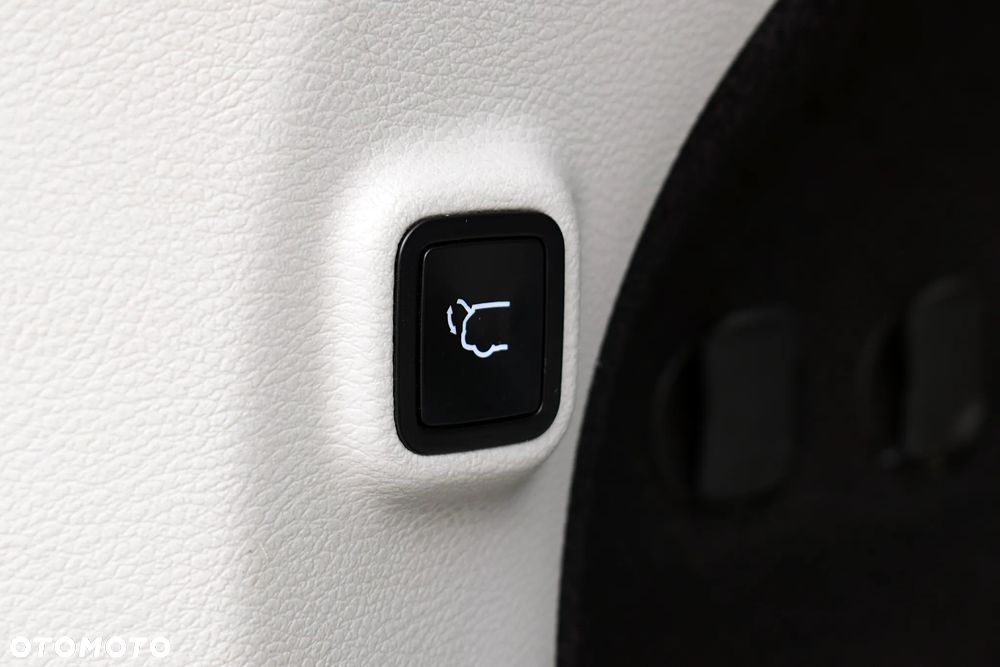 Jeep Cherokee 2.0 GME Active Drive I Overland - 24