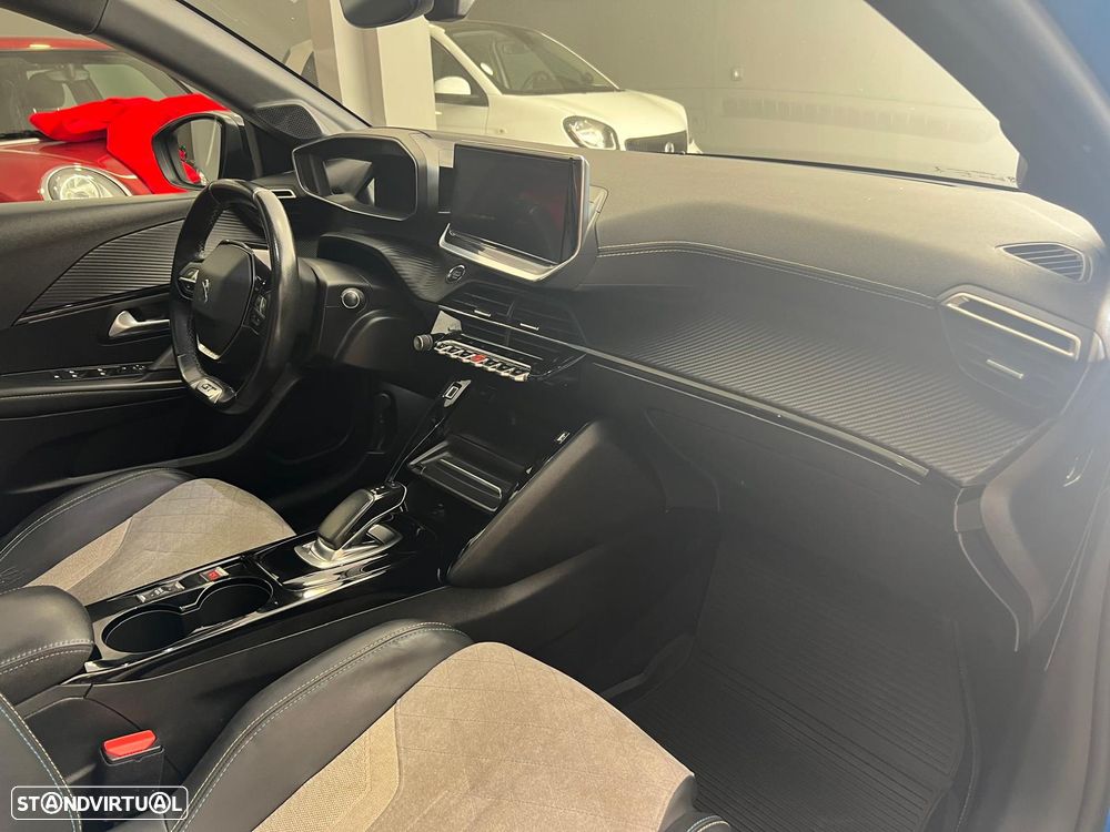 Peugeot e-208 50 kWh GT Line - 17
