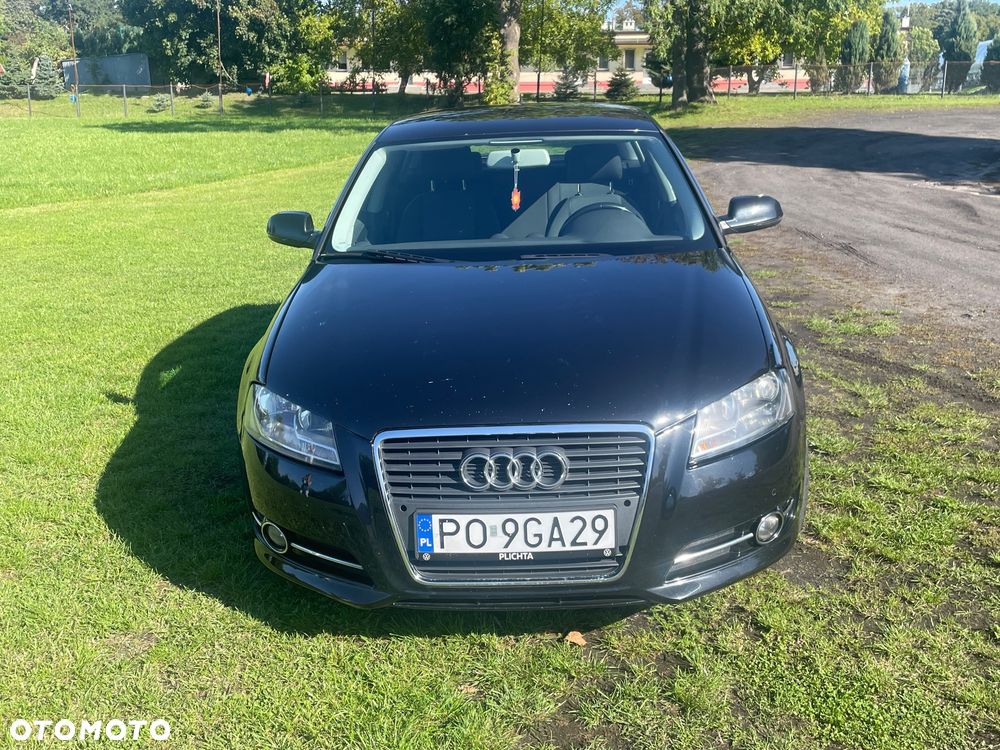 Audi A3 1.6 TDI DPF Ambiente - 2