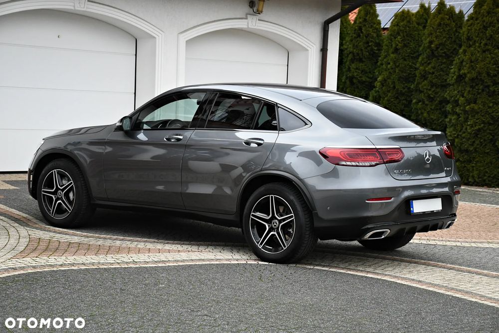Mercedes-Benz GLC 200 4Matic 9G-TRONIC AMG Line - 17