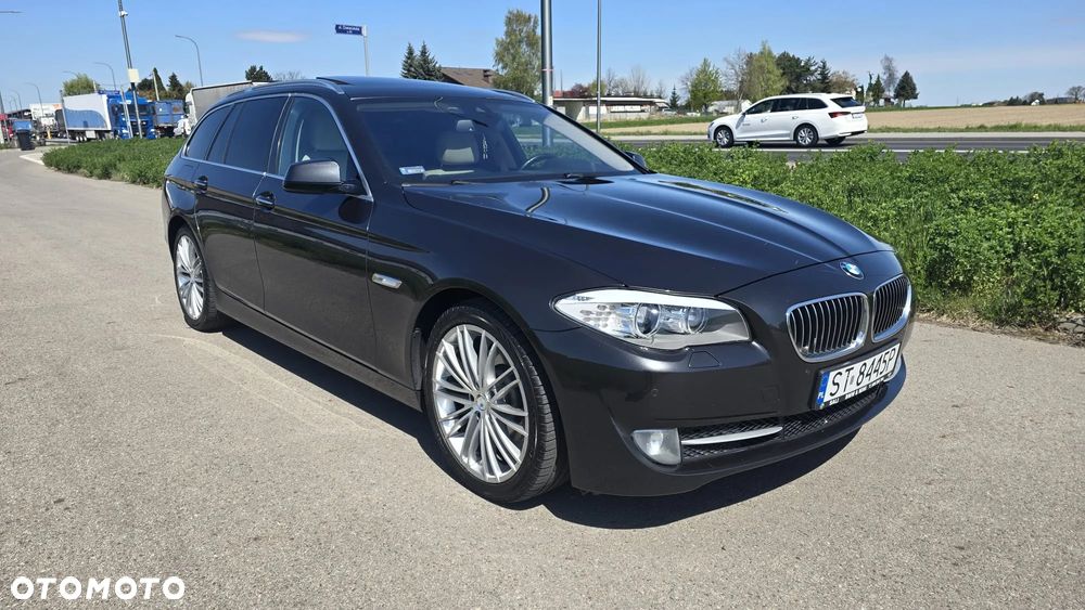 BMW Seria 5 520d Luxury Line - 1