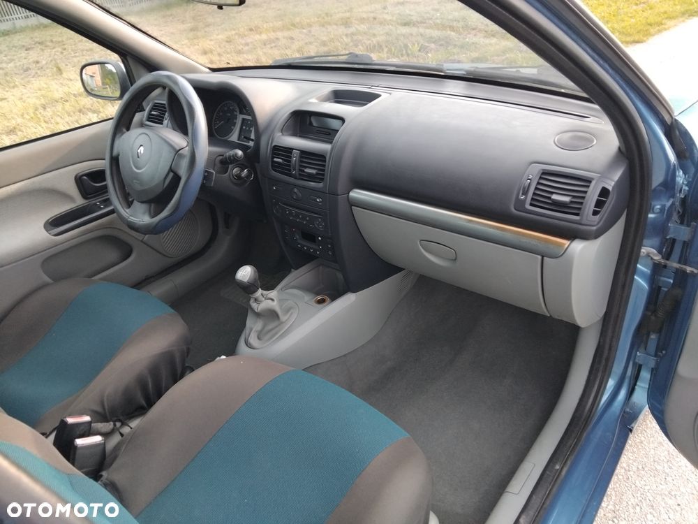 Renault Clio 1.5 dCi Privilege - 11