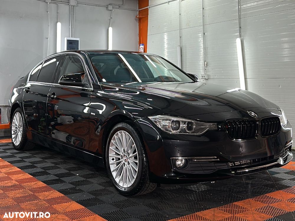 BMW Seria 3 320d Blue Performance Luxury Line - 1