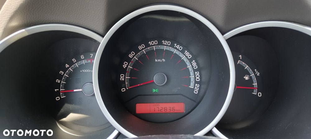 Kia Venga 1.6 M - 10