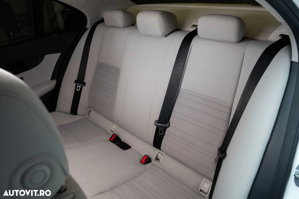 Mercedes-Benz C 180 9G-TRONIC Avantgarde - 19