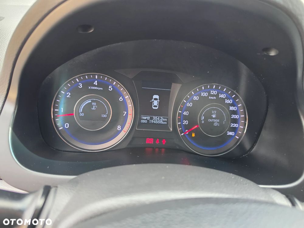 Hyundai i40 Kombi blue 1.6 Classic - 20
