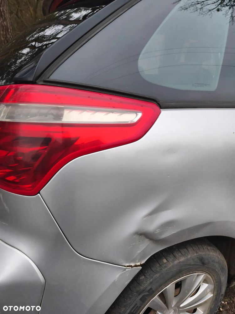 Citroën C4 Picasso 1.6 HDi X - 17