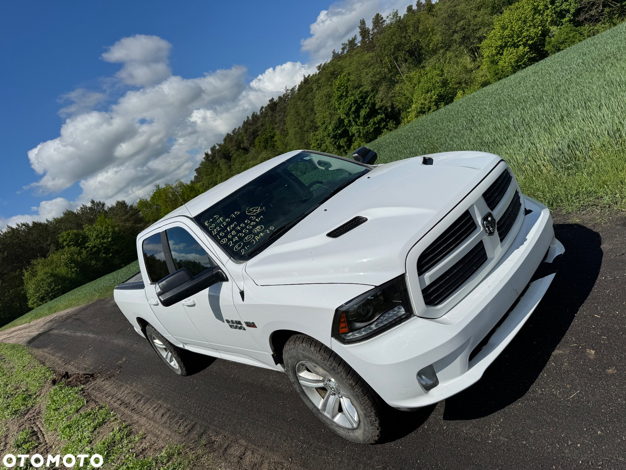 Dodge RAM 1500 5.7 4x4 - 12