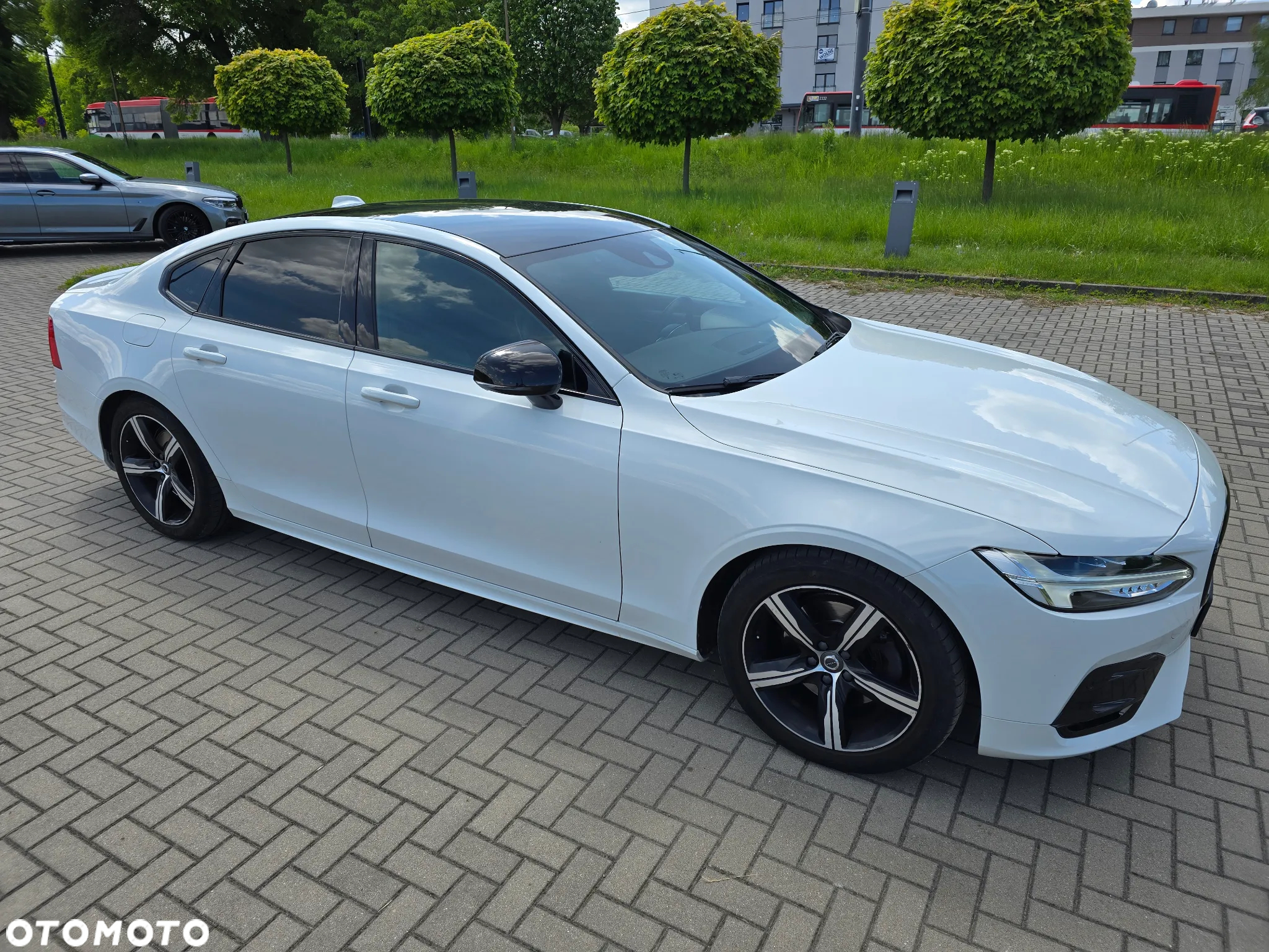 Volvo S90 D5 AWD R-Design - 11