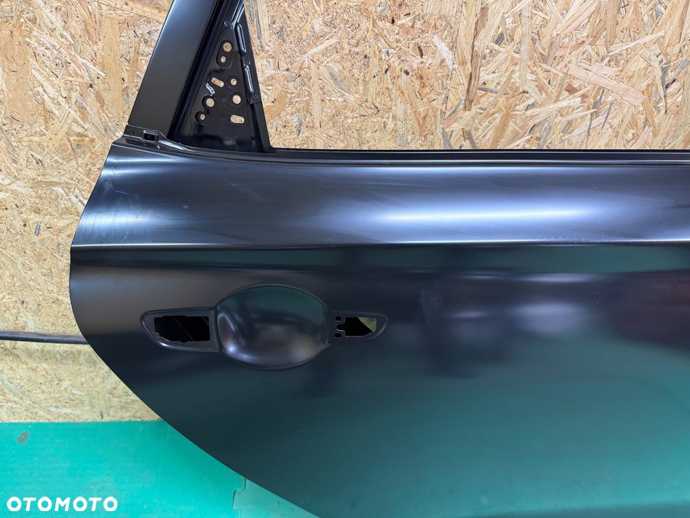 NOWE ORYGINAŁ DRZWI PRAWE TYLNE PRAWA TYŁ HYUNDAI I30 III 3 FASTBACK 17-25 77004 G4700 - 17