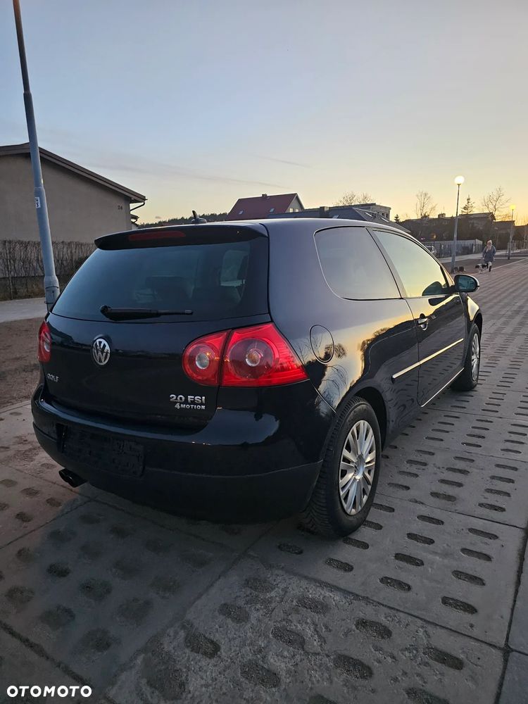Volkswagen Golf - 4