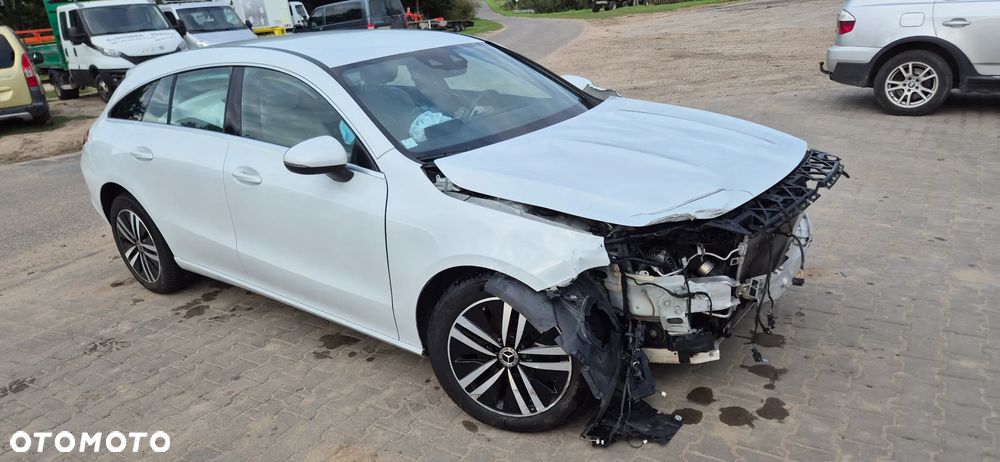 Mercedes-Benz CLA 180 - 1