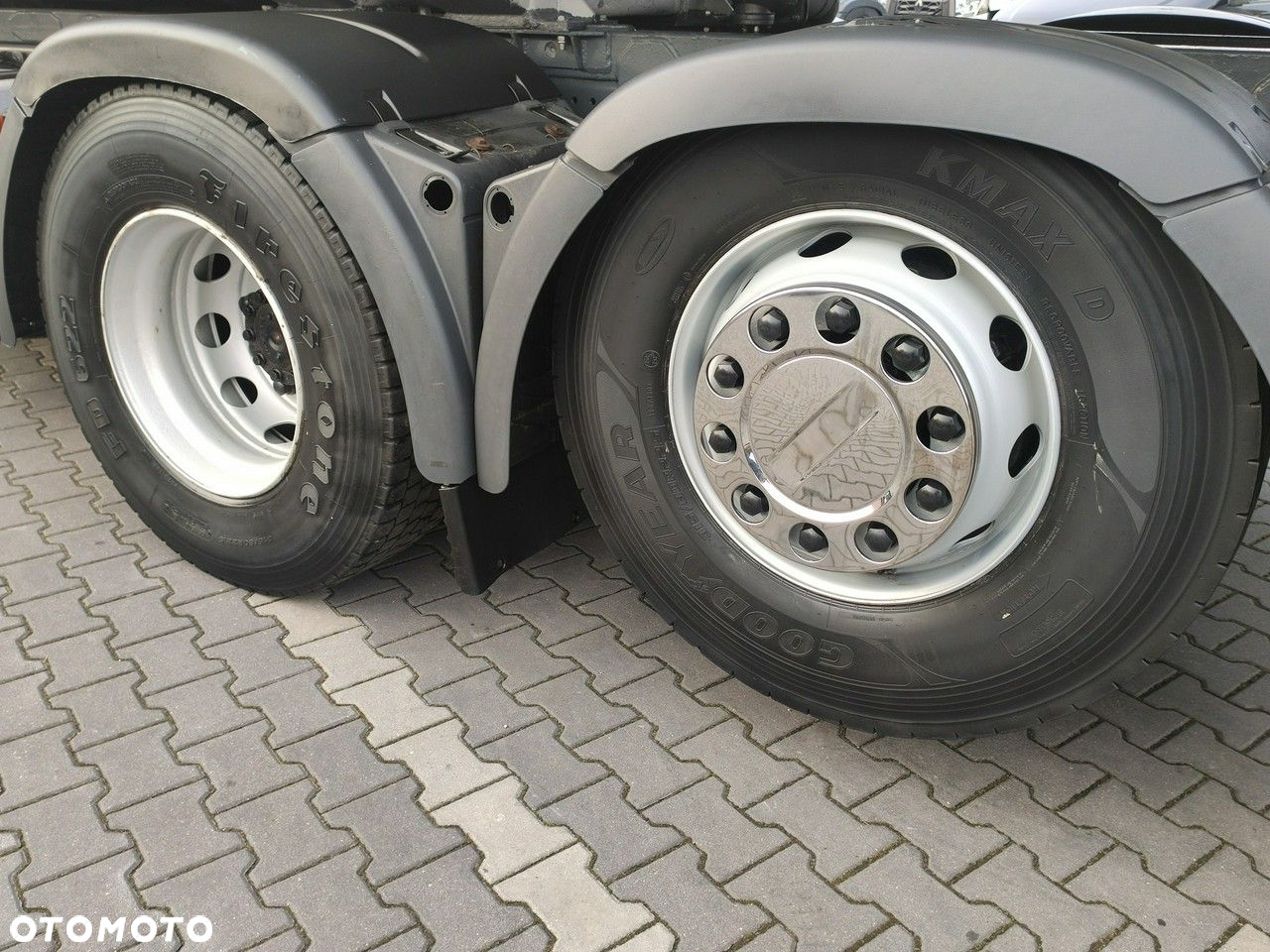 MAN TGA 26.310 Autocysterna z Dystrybucją - 26