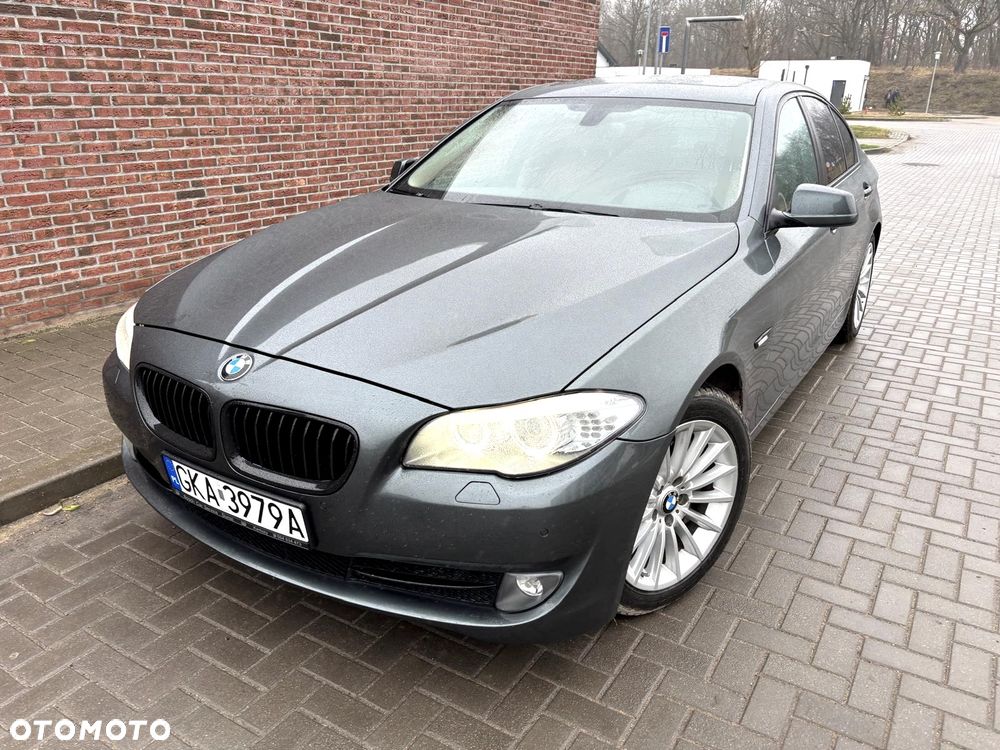BMW Seria 5 535i Luxury Line - 6