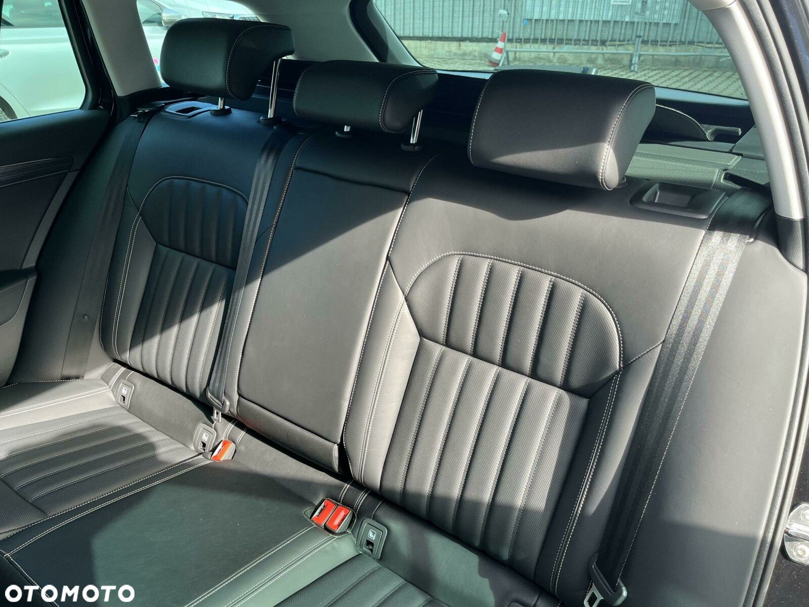 Skoda Superb 2.0 TDI SCR 4x4 Style DSG - 32