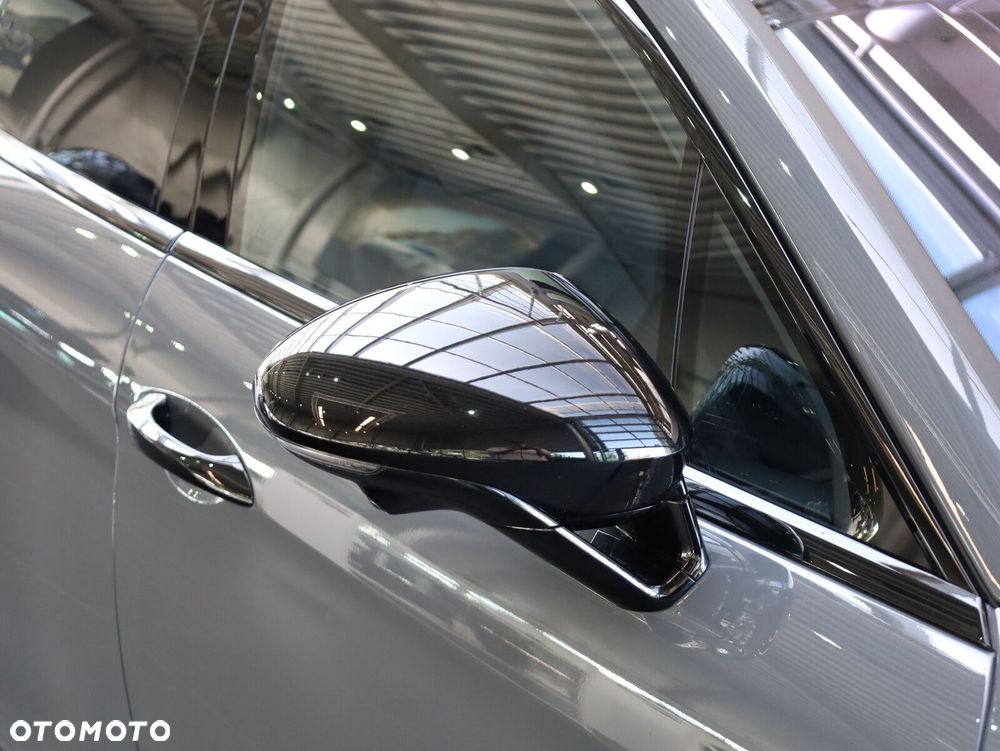 Porsche Panamera - 24
