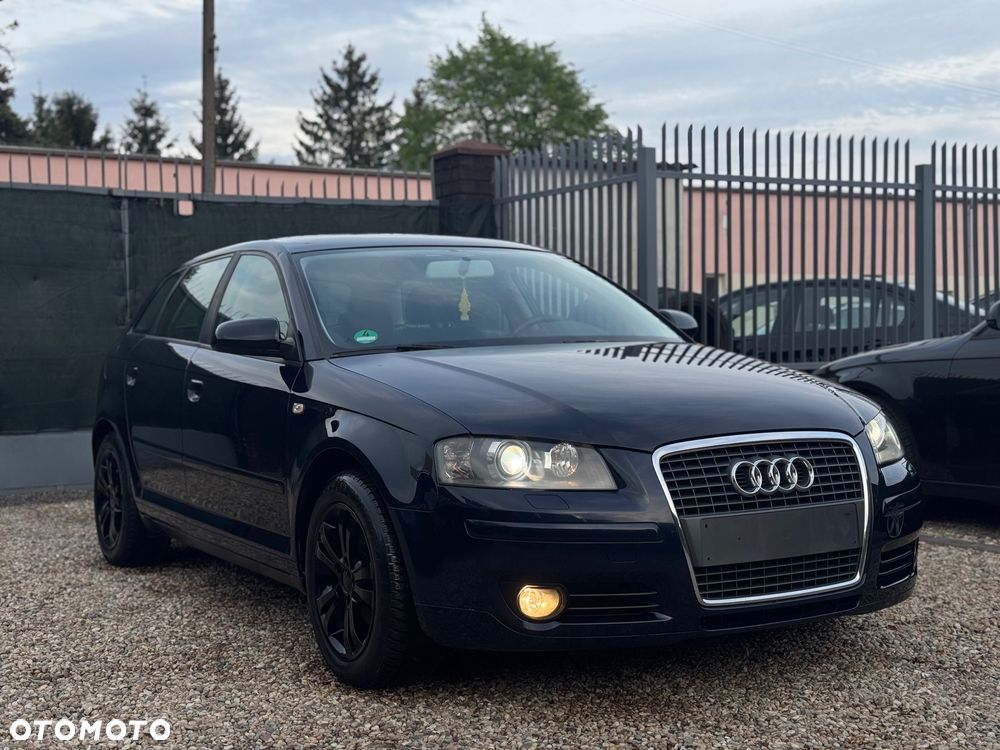 Audi A3 Sportback - 1