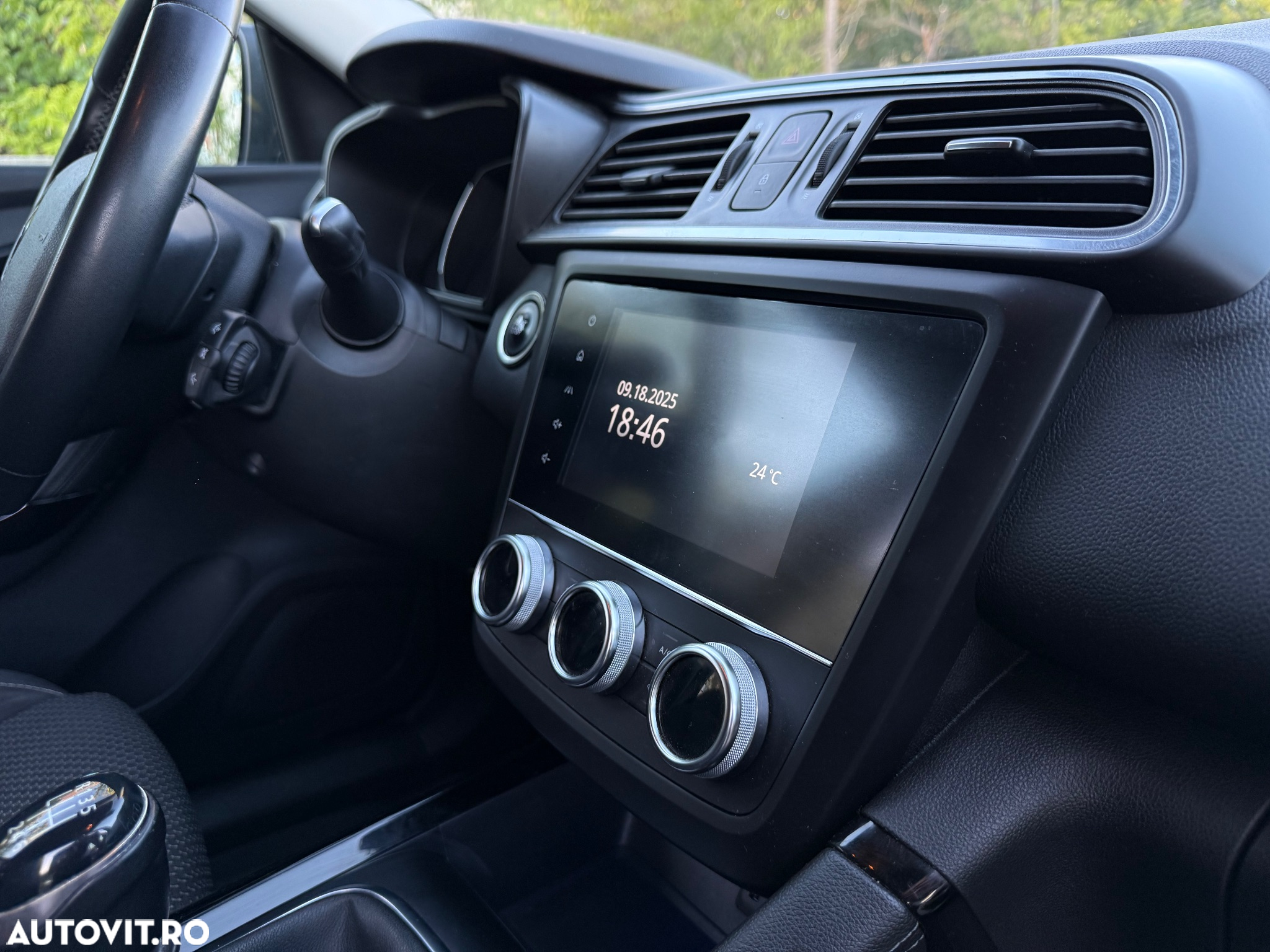 Renault Kadjar BLUE dCi 115 BUSINESS EDITION - 17