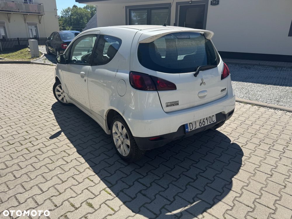 Mitsubishi Colt 1.1 - 5