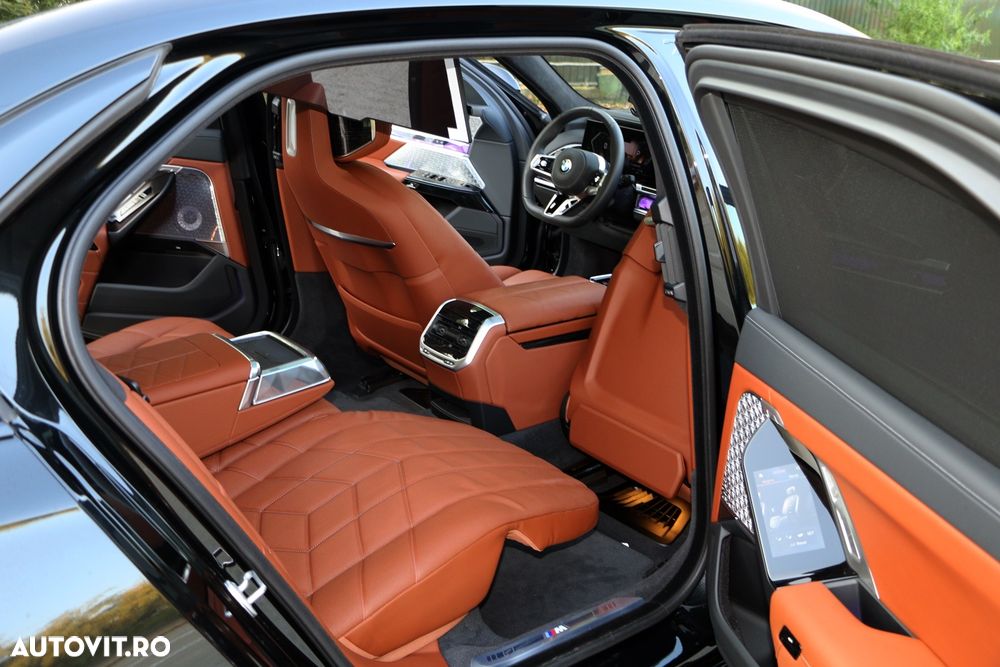BMW Seria 7 - 27