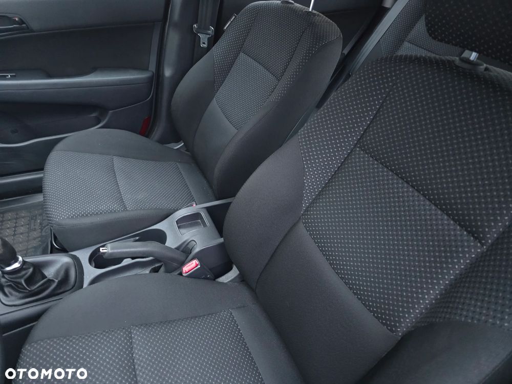 Hyundai i30 1.4 Blue Comfort - 9