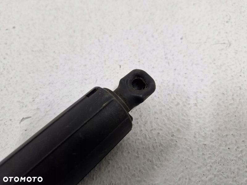 BMW X2 F39 SIŁOWNIK KLAPY BAGAŻNIKA ELEKTRYCZNY LEWY 17893910 - 5