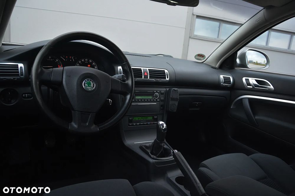 Skoda Superb 2.0 TDI DPF Exclusive - 29
