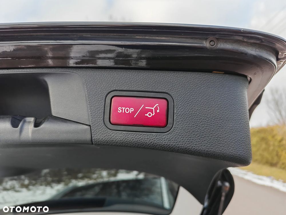 Mercedes-Benz Klasa C 200 d 7G-TRONIC - 31