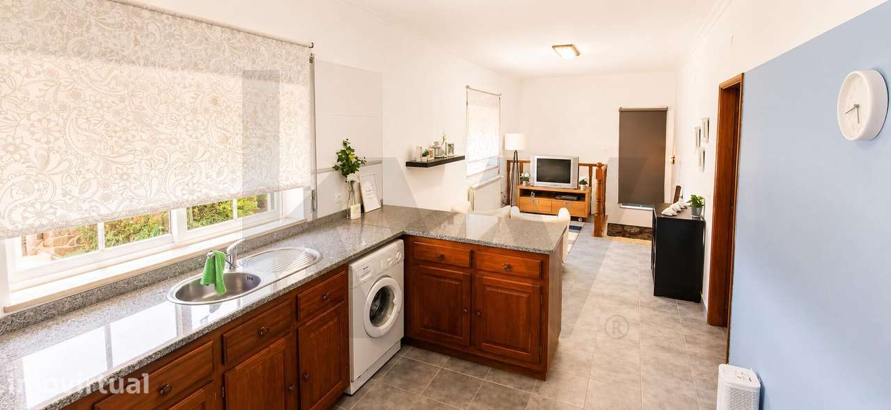 Moradia Bifamiliar T3 + T1 com Terreno, Anexo e Vista Desafogada | Táb - Grande imagem: 5/39