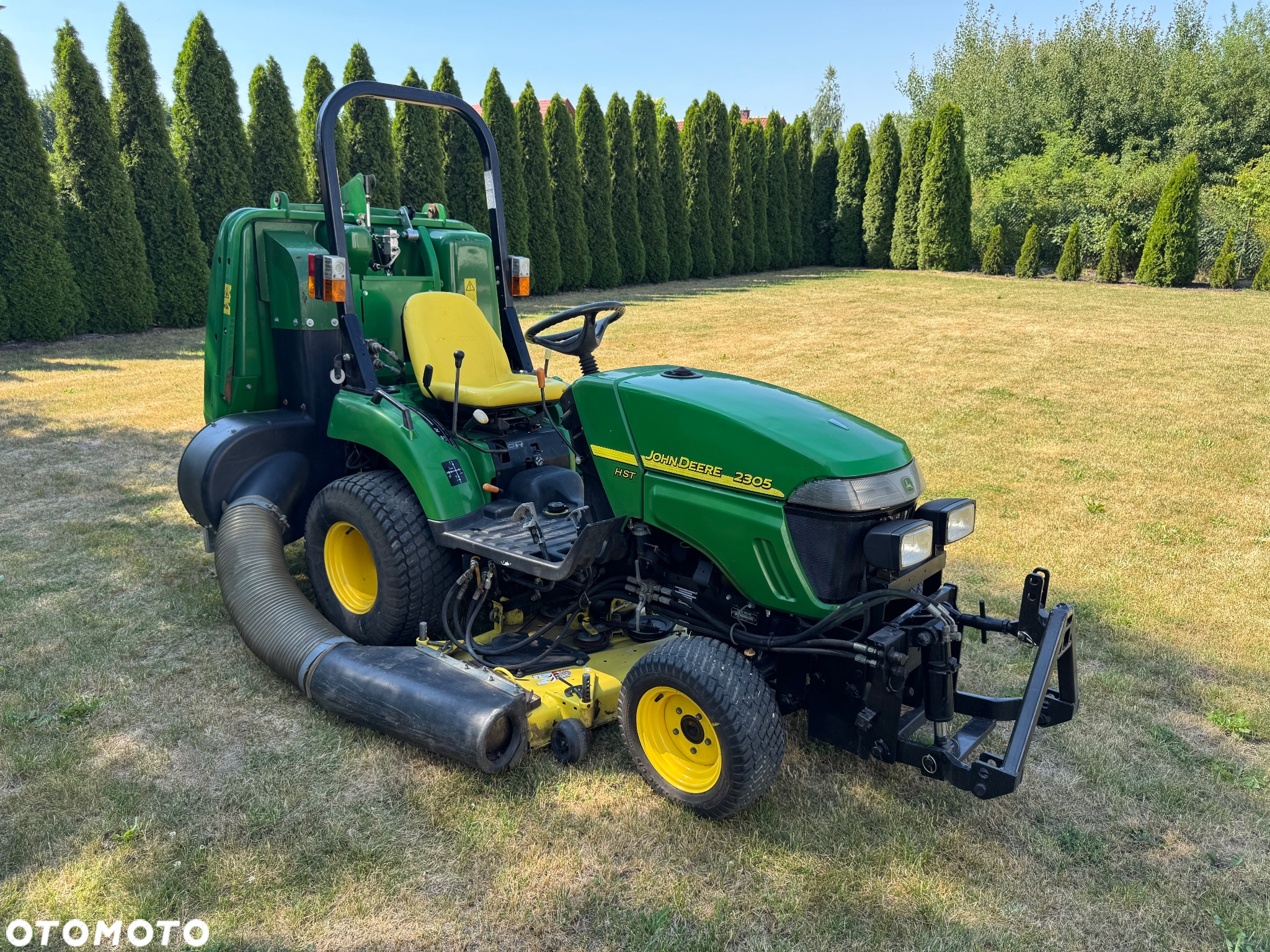 John Deere 2305 - 2