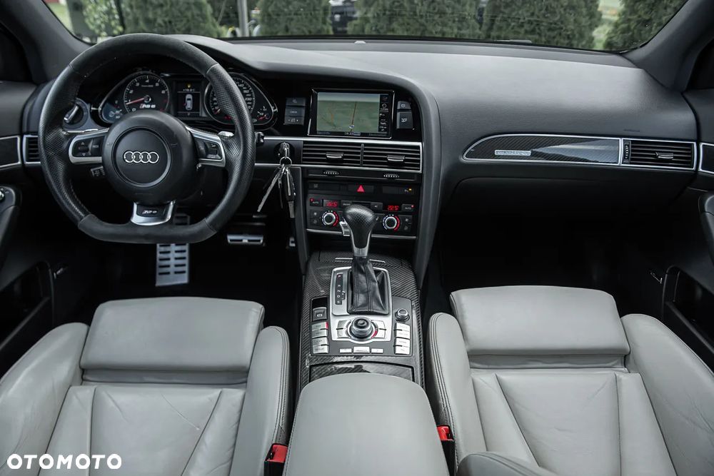 Audi RS6 ver-5-0-tfsi-quattro-tiptr - 34