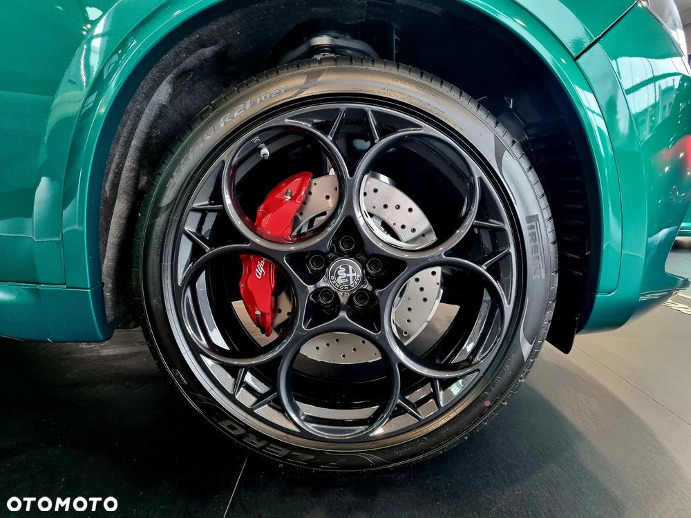 Alfa Romeo Stelvio - 20